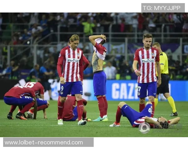 德甲激战巴萨逆转AC米兰乌龙球成比赛转折点引发全场狂欢