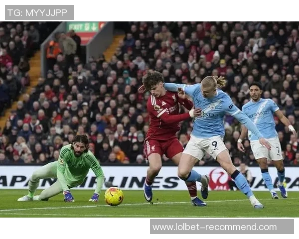 英超经典对决曼城与利物浦战平逆转瞬间点燃全场激情