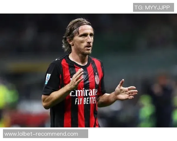 中超赛场惊现冷门那不勒斯逆转AC米兰引发全场热议