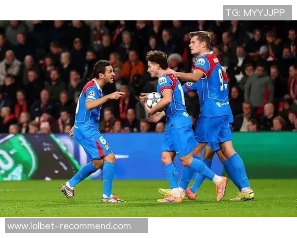 中超精彩对决巴萨与切尔西战成平局转会传闻引发热议