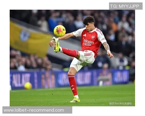 热刺友谊赛大胜阿森纳逆转精彩瞬间引发全场热烈欢呼