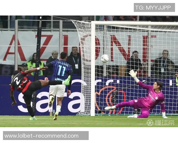 足总杯经典对决:拜仁逆转国米上演惊天冷门引发全场沸腾 足总杯经典对决:拜仁逆转国米上演惊天冷门引发全场沸腾